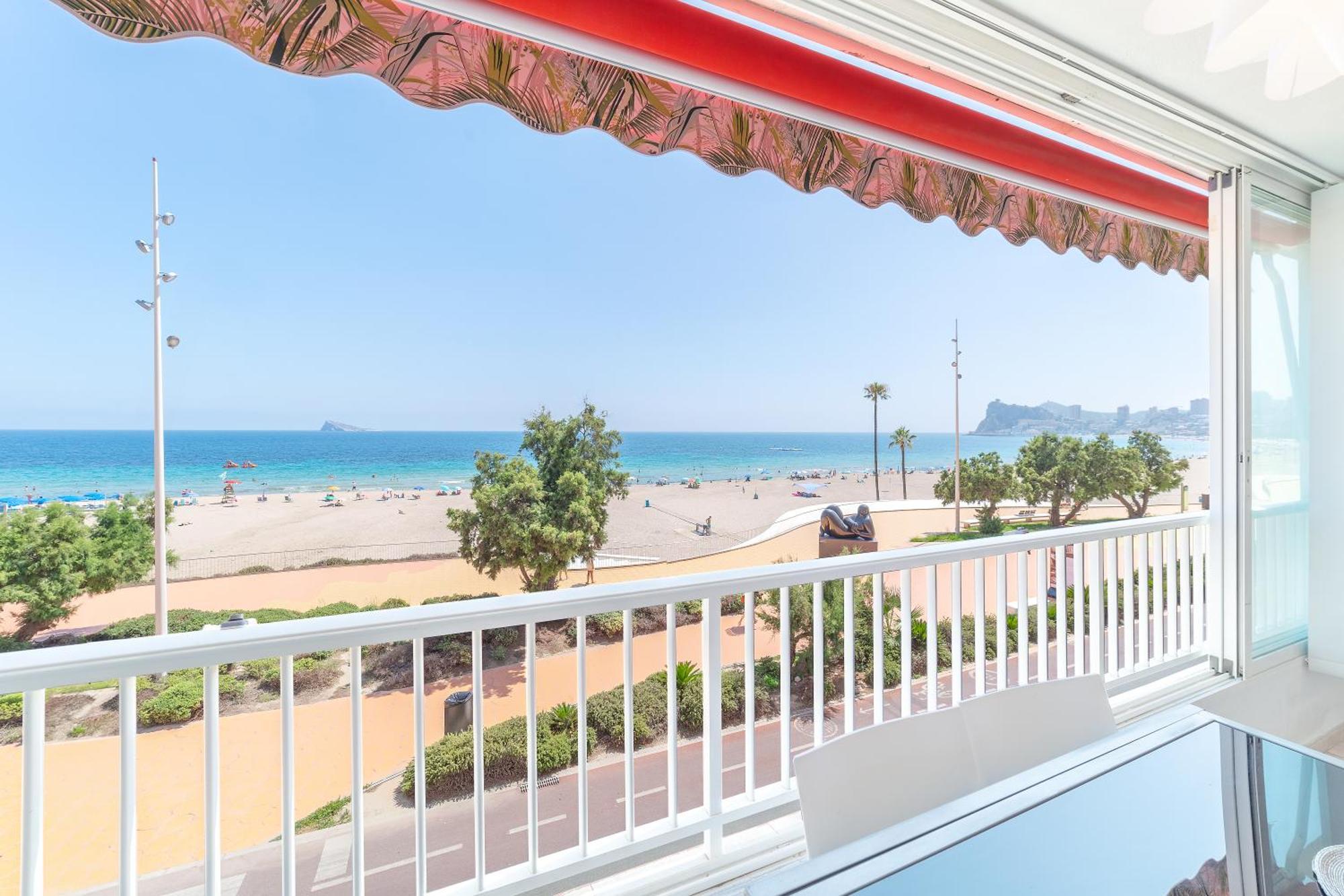 Luxury Primerisima Linea Playa Poniente Benidorm Con 6,5 Mts De Vistas Frontales Al Mar Exteriér fotografie